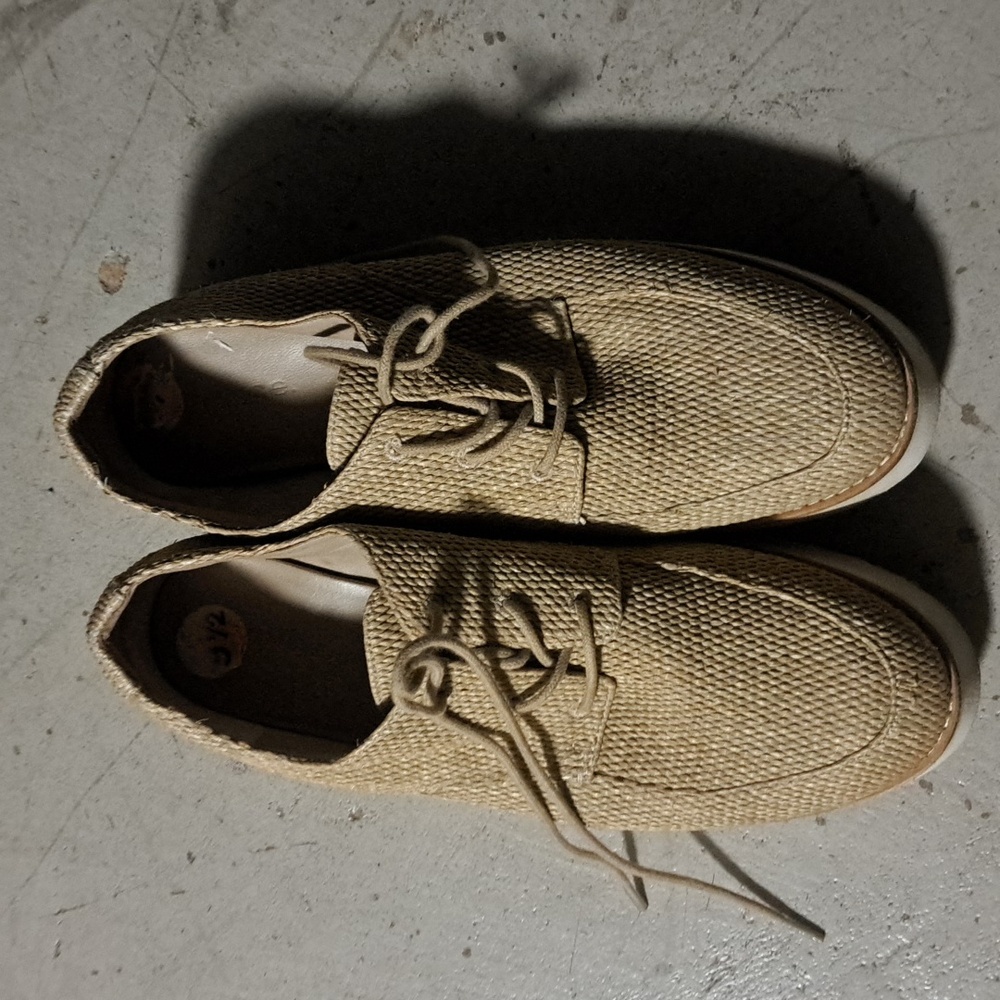 Vince size 9.5